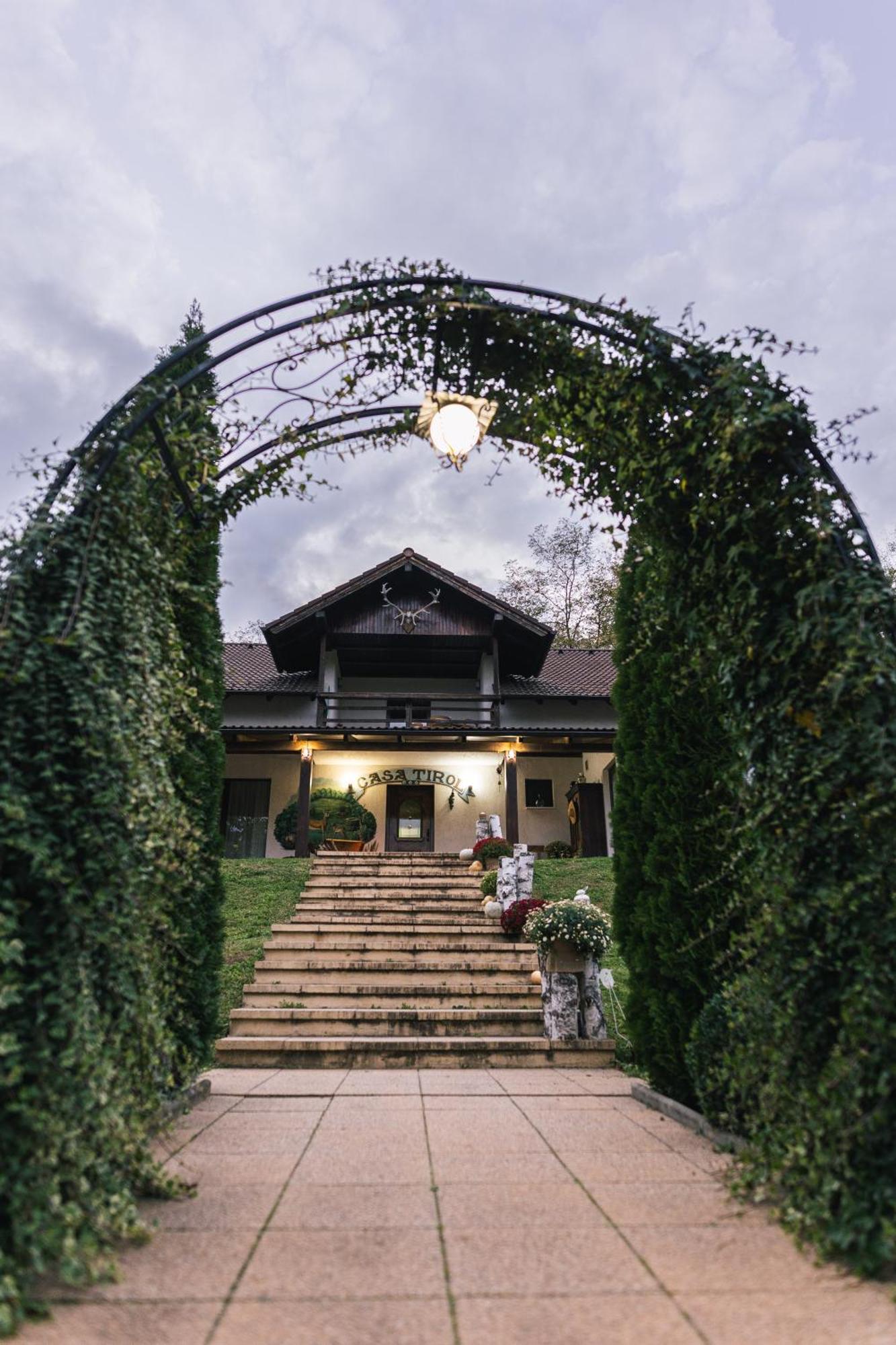 Casa Tirol Blaj Exterior foto